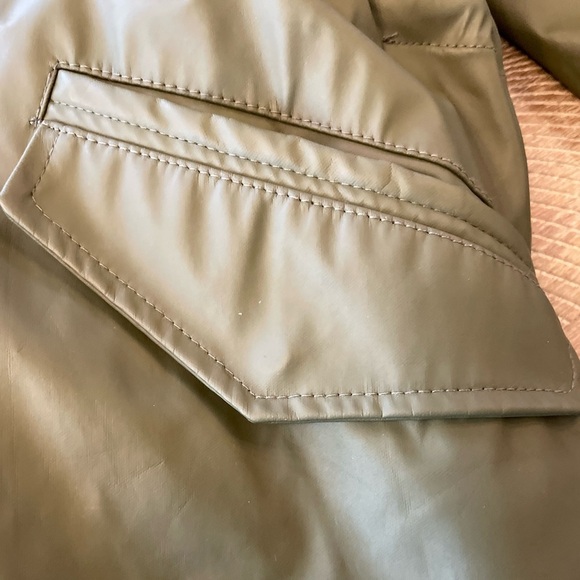 ZARA Green Utility Jacket with Black Trim - Picture 7 of 11